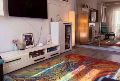 Apartament cu 3 camere decomandat în Drumul Taberei