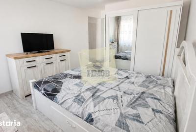 Apartament cu 3 camere decomandat în Turnișor