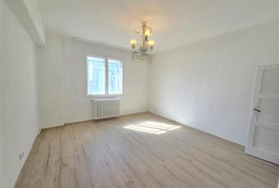 Garsonieră decomandată în Kogălniceanu