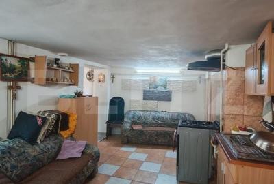 Casă cu 3 camere cu Teren 1079 Mp în Central - 3