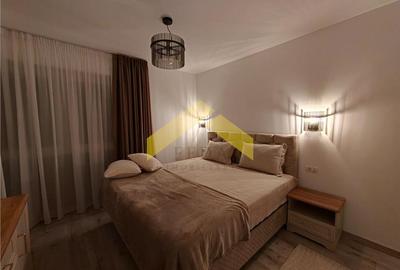 Apartament cu 3 camere semidecomandat, mobilat în UTA