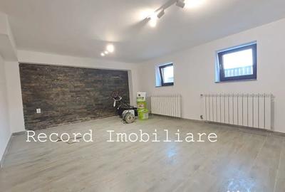 Casă cu 6 camere cu Teren 150 Mp în Gruia