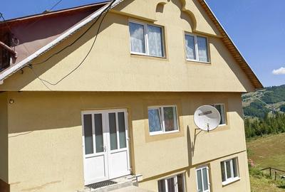 Casă cu 7 camere cu Teren 1000 Mp în Arieșeni