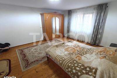 Casă cu 4 camere semidecomandat cu Teren 289 Mp în Turnișor