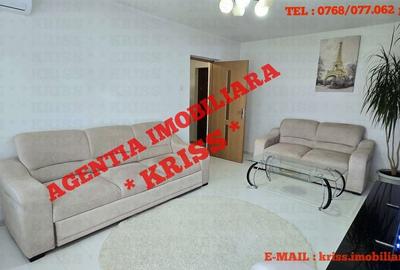 Apartament cu 3 camere decomandat în Craiovei