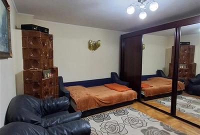 Casă individuală cu 7 camere cu Canalizare în Central - 15