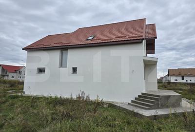 Casă cu 4 camere cu Teren 400 Mp în Central - 11