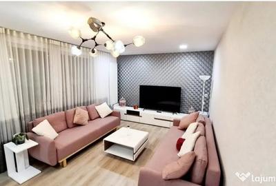 Apartament cu 3 camere decomandat în Tractorul