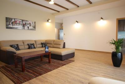 Apartament cu 3 camere decomandat, mobilat în Nord