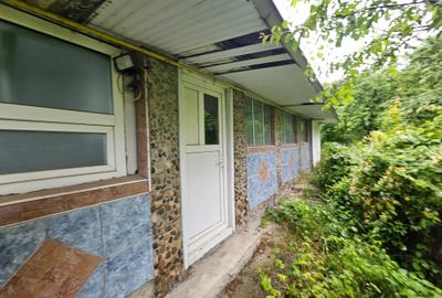Casă individuală cu 4 camere cu Canalizare în Vlădiceni