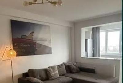 Apartament cu 2 camere semidecomandat, mobilat în P-ța Muncii