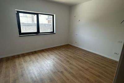Casă cu 4 camere cu Teren 333 Mp în Central