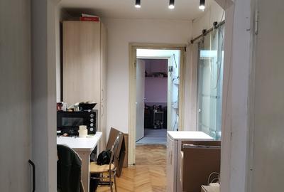Apartament cu 2 camere semidecomandat în Astra