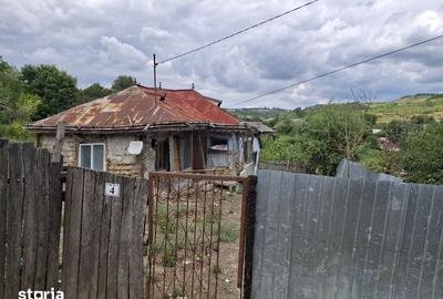 Casă cu 2 camere cu Teren 400 Mp în Central