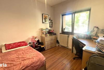 Apartament cu 3 camere decomandat în Zorilor