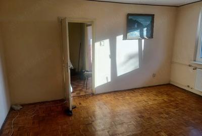 Apartament cu 2 camere semidecomandat în Gării - 3