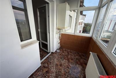 Apartament cu 2 camere decomandat în Central - 2