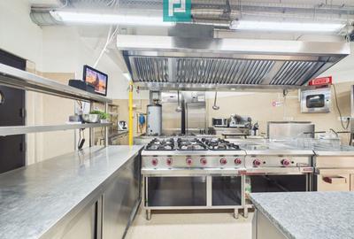 Spațiu comercial, de 252 mp, în Ultracentral - 14