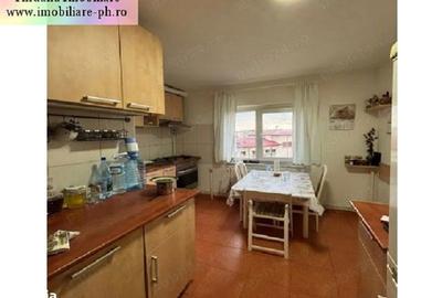 Apartament cu 3 camere, mobilat în Central - 1