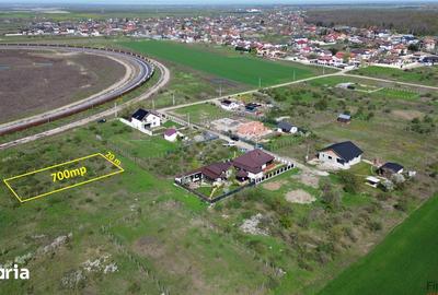 Teren de 700 mp, în Vânători - 2