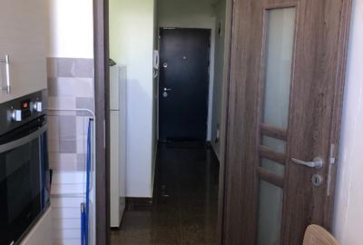 Garsonieră decomandată în Haliu - 2