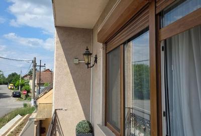 Duplex cu 4 camere cu Canalizare în Central - 17