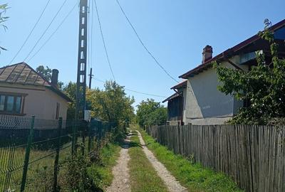 Teren de 614 mp, în Bradu