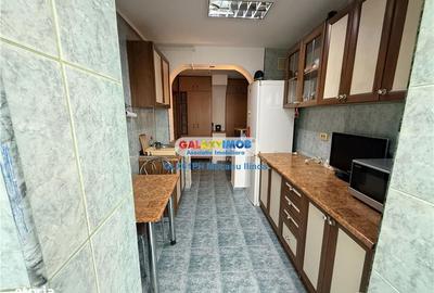 Apartament cu 3 camere decomandat, mobilat în Peneș Curcanul - 3