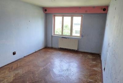 Apartament cu 3 camere în Micro 14 - 9