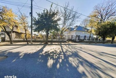 Casă cu 6 camere cu Teren 3032 Mp în Ultracentral