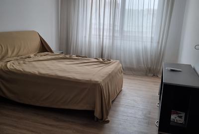 Apartament cu 5 camere decomandat în Universitate - 1