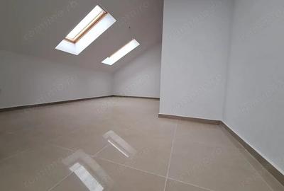 Apartament cu 3 camere decomandat în Chișoda - 15