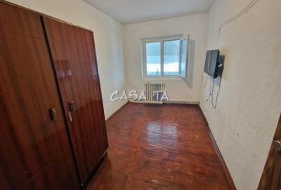 Apartament cu 3 camere decomandat în 9 Mai - 3