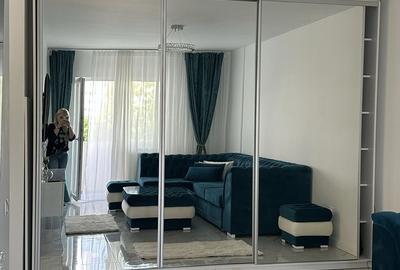 Apartament cu 2 camere decomandat în Apărătorii Patriei