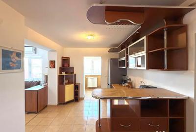 Apartament cu 3 camere semidecomandat în Central - 2