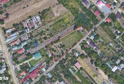 Teren de 4260 mp, în Central