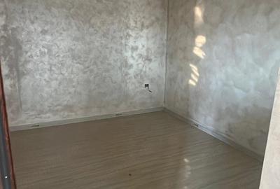 Casă cu 3 camere cu Teren 400 Mp în Central