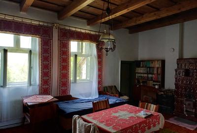 Casă cu 4 camere în Vânători - 7