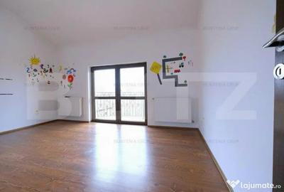 Casă cu 7 camere cu Teren 571 Mp în Central - 14