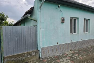 Casă individuală cu 3 camere cu Canalizare în Central - 10