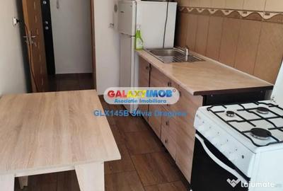 Garsonieră decomandată în Central