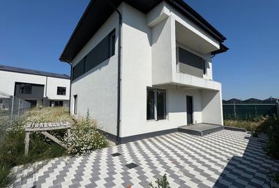 Casă individuală cu 6 camere cu Canalizare în Central - 3