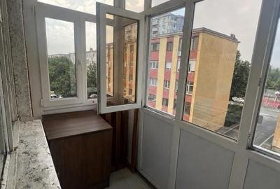 Apartament cu 2 camere în Craiovița Nouă