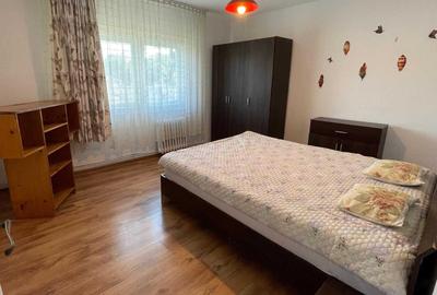 Apartament cu 2 camere decomandat în Plopilor - 3