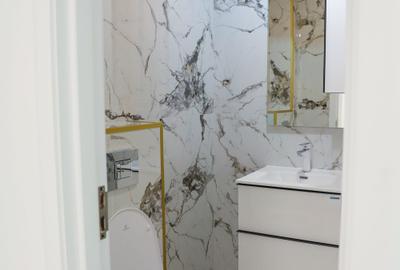Apartament cu 4 camere decomandat în Central - 2