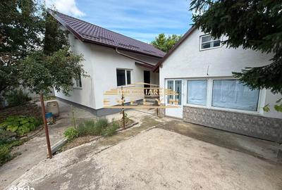 Casă cu 3 camere decomandat cu Teren 509 Mp în Central