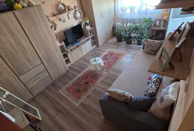 Apartament cu 2 camere decomandat în Dacia