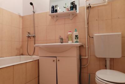 Apartament cu 3 camere semidecomandat în Central - 5