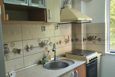 Apartament cu 2 camere semidecomandat în Micro 14