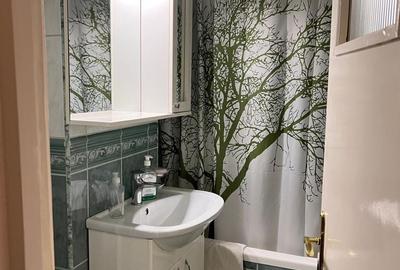 Apartament cu 4 camere decomandat în Central - 2